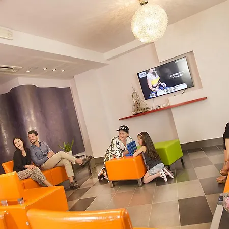 马库斯酒店 贝拉里亚-伊贾马里纳