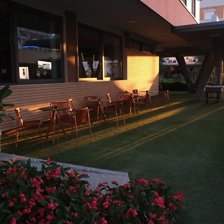 Marcus 3* ベラーリア・イジェア・マリーナ