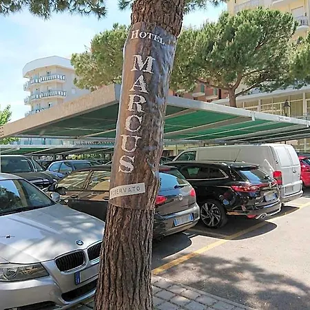 Hotel Marcus 3*